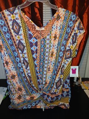 Multicolor Geometric Knot-Front Blouse in Blue, Orange With Beautiful Necklace.